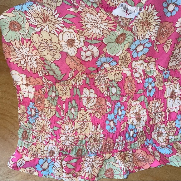 Sienna Sky Floral Tank Top - Picture 6 of 9